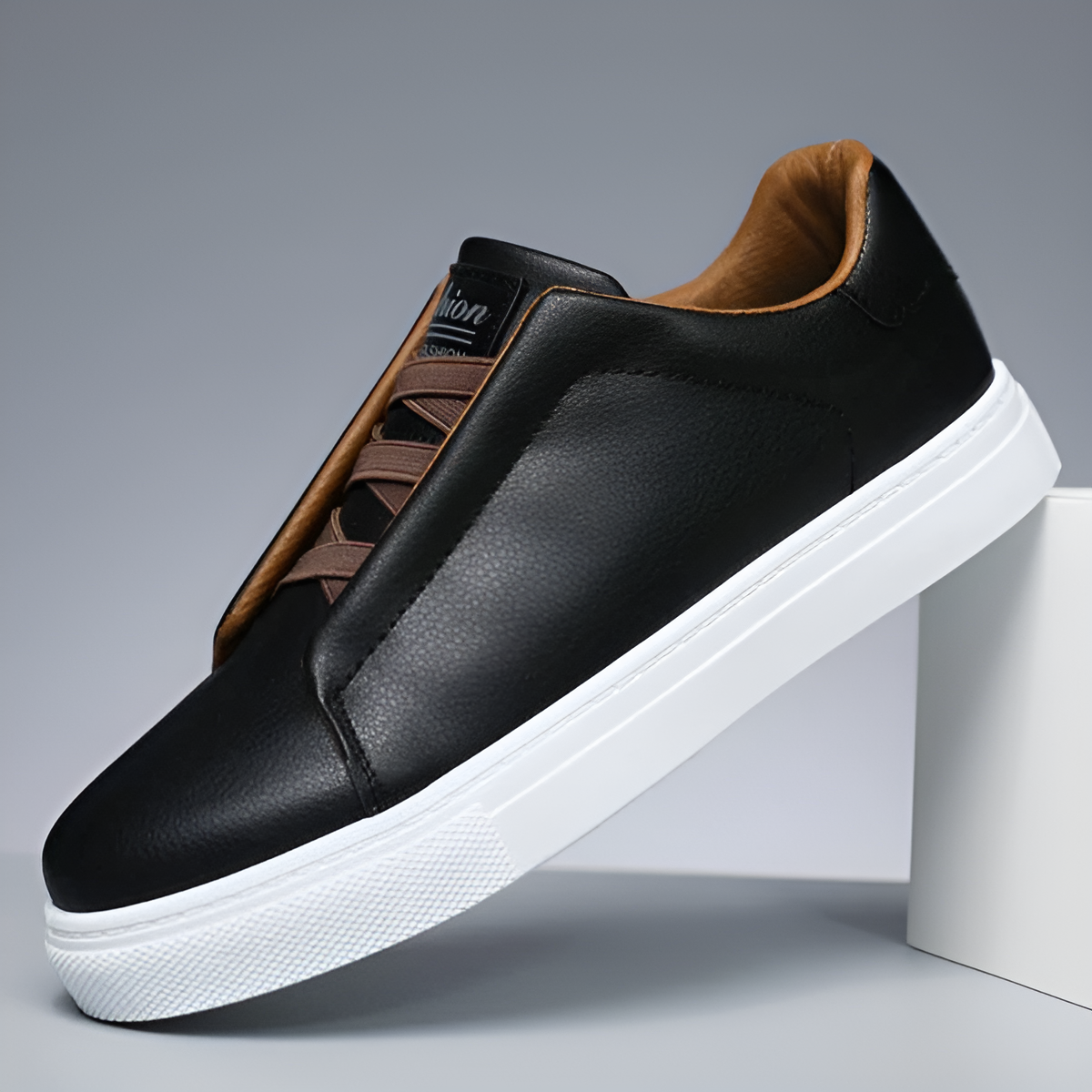 JAY| Navy Leather Sneakers