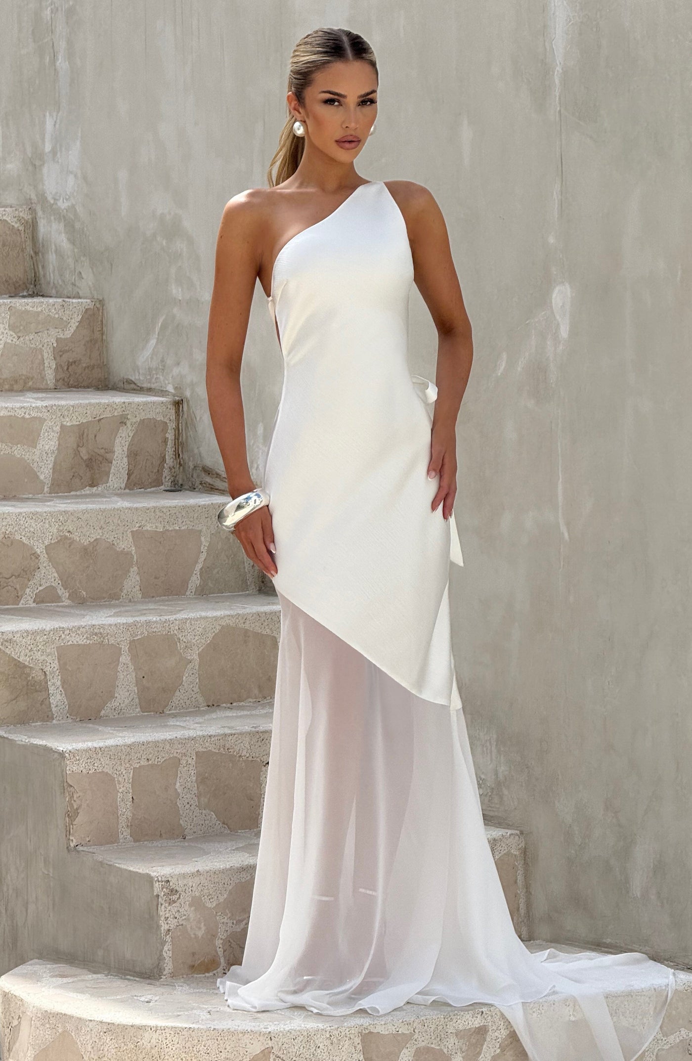 FIERCE Gown - Ivory
