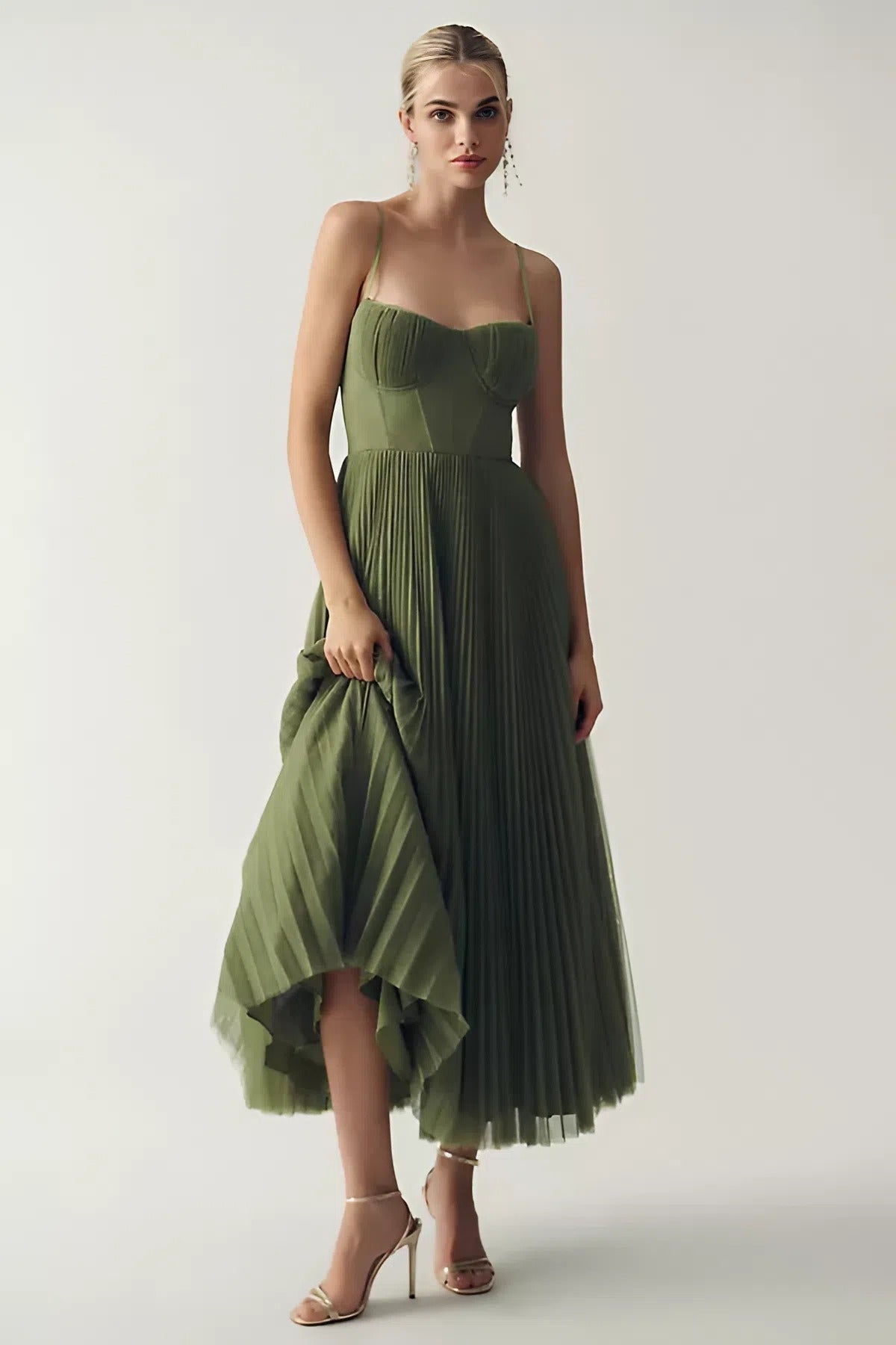 Clara | Elegant Pleated Dress